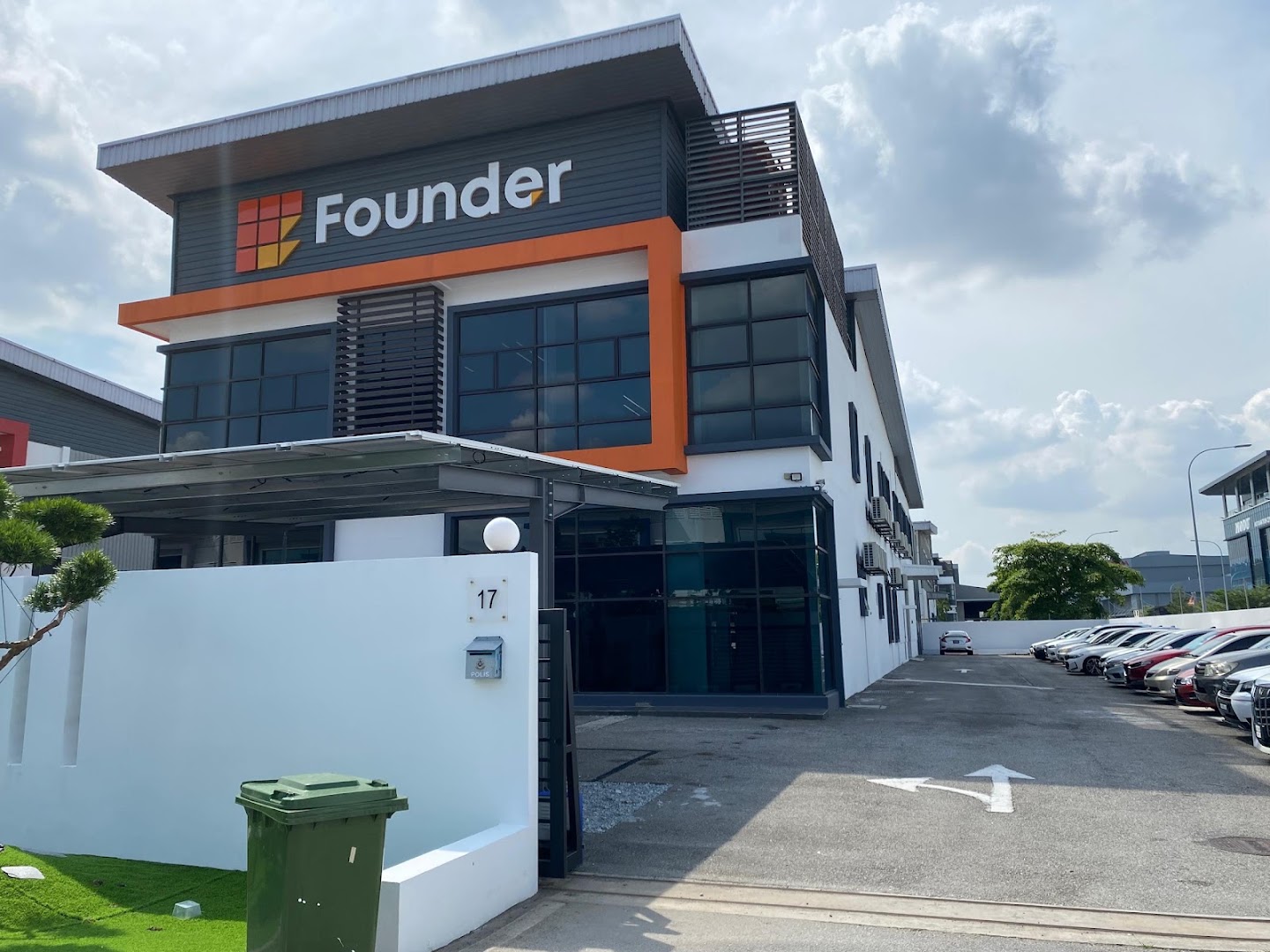 Founder Energy Sdn Bhd — solar installation team in Klang, Selangor