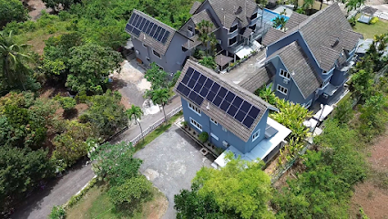 Free Power Sdn Bhd solar installation in PETALING JAYA