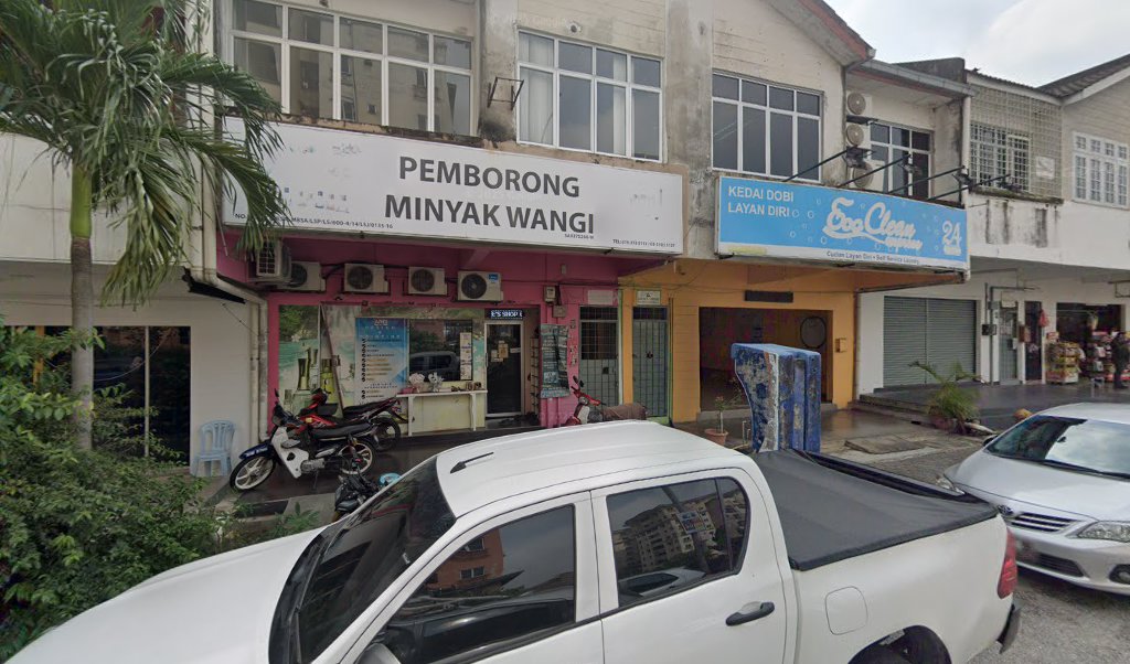 Golden Lustre Sdn Bhd — solar installation team in Shah Alam, Selangor